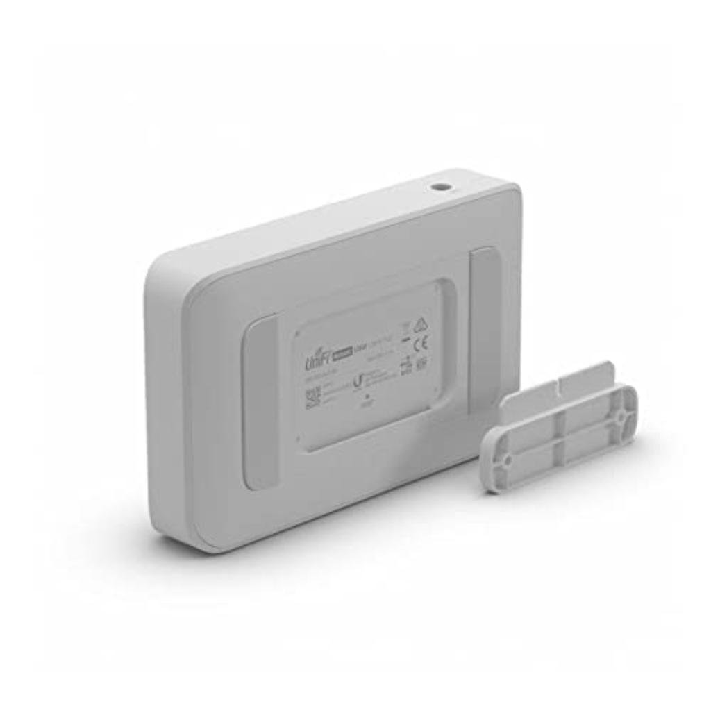 Ubiquiti UniFi Switch Lite 8-Port Layer 2 PoE Managed Switch with Silent Fanless Cooling
